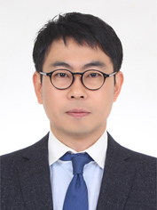 심사위원