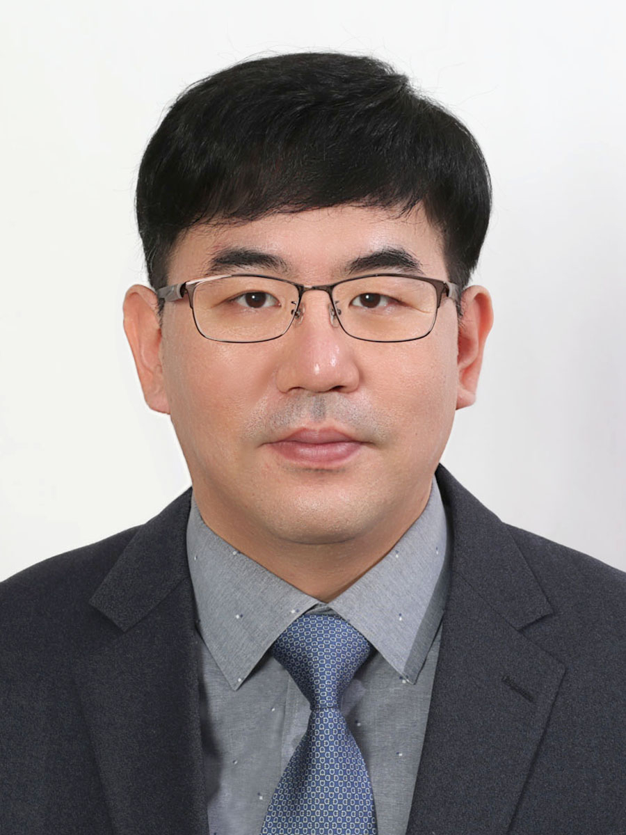 심사위원