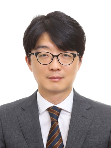 심사위원