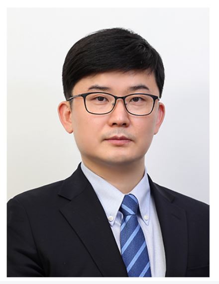 심사위원
