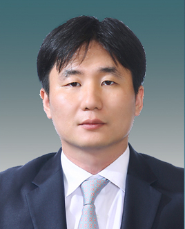 심사위원